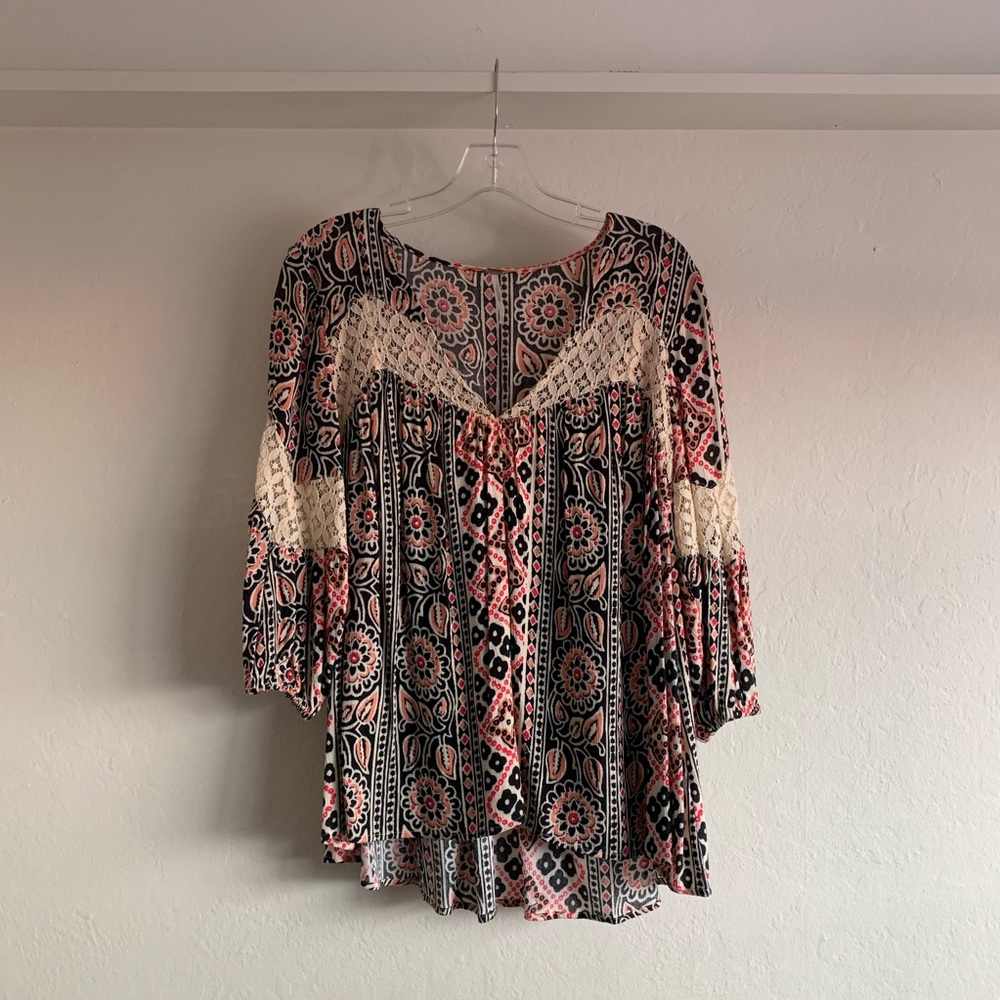 FREE PEOPLE crotchet printed top